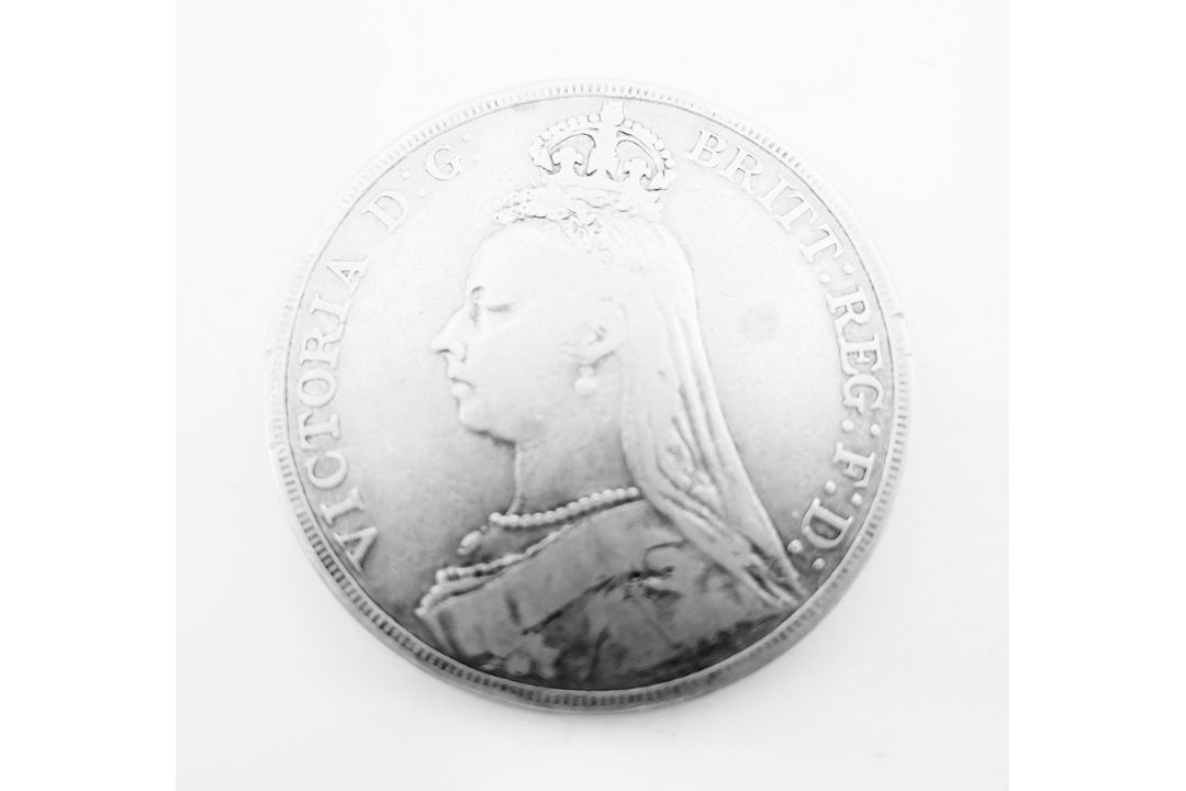 A silver 1889 crown, - Image 6 of 9