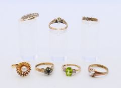 Seven 9 ct gold rings. Smallest ring size H. 17 grammes total weight.
