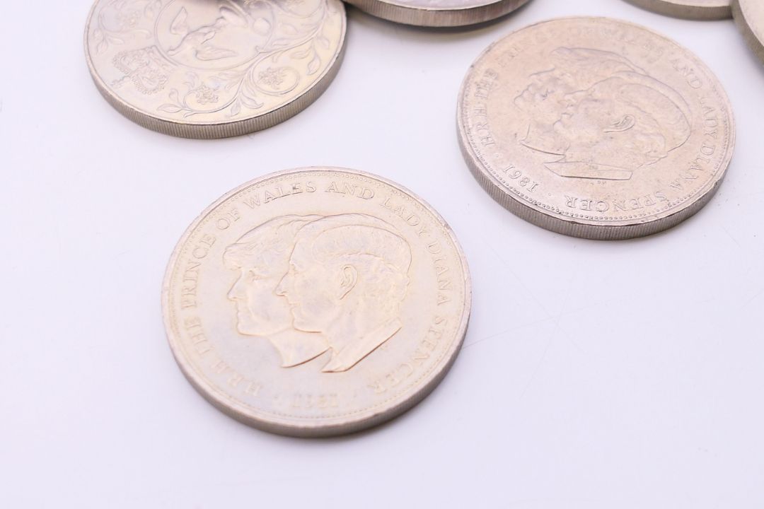 A quantity of crown coins. - Image 3 of 5