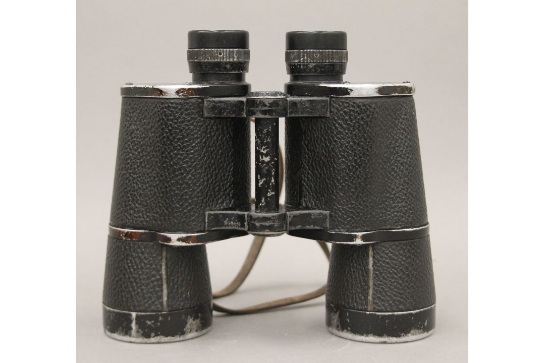 German WWII 10 x 50 Dienstglas binoculars, - Image 2 of 9