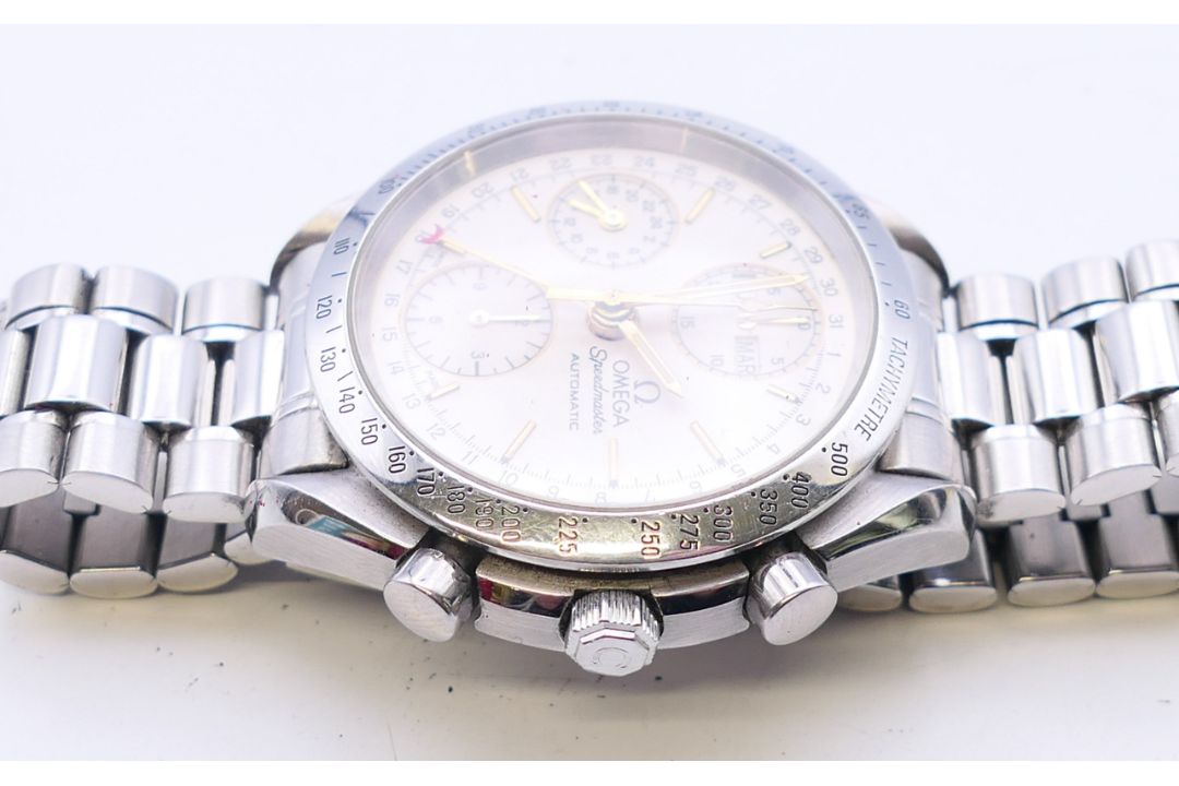A boxed gentlemen's Omega Speedmaster Automatic wristwatch, number 54874718. 4 cm wide. - Image 4 of 11