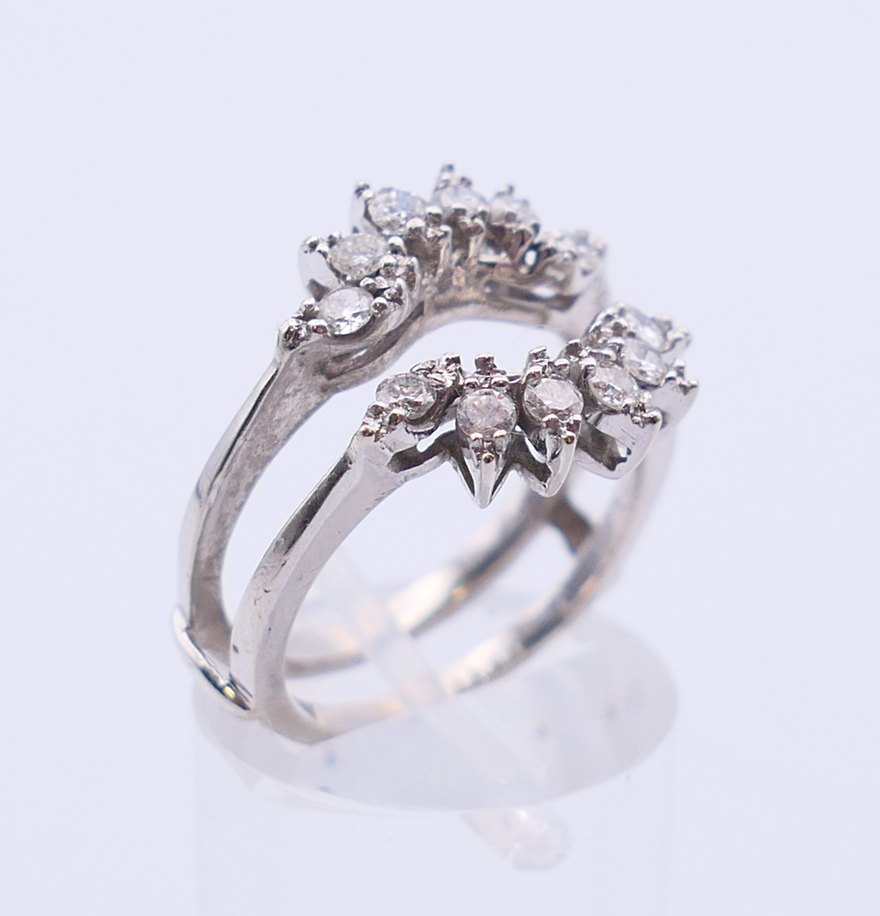 An 18 K white gold and diamond ring (ring size P/Q and 3. - Image 4 of 10