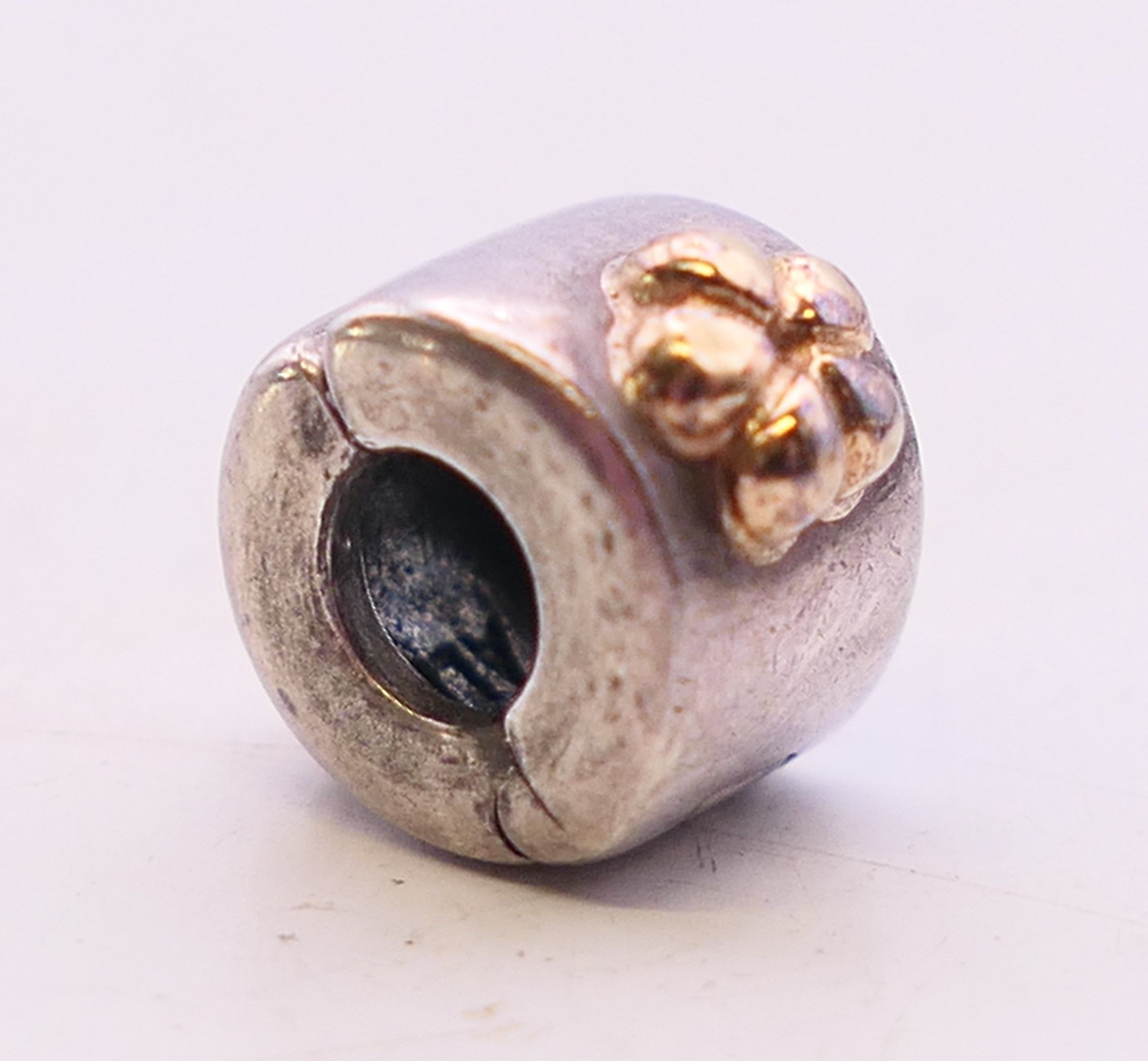 A boxed silver Pandora ring with four silver Pandora charms. Ring size L. - Image 11 of 16