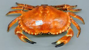 A cast iron crab-form box. 32 cm wide.