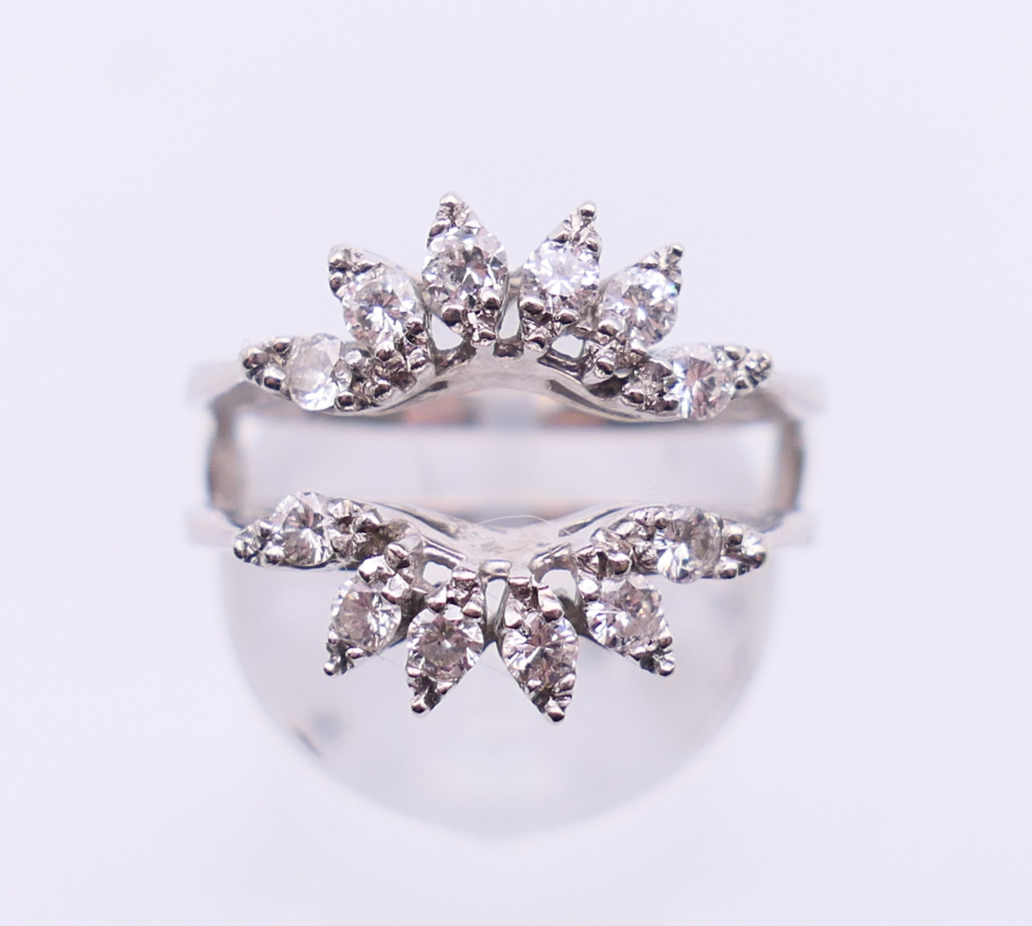 An 18 K white gold and diamond ring (ring size P/Q and 3. - Image 2 of 10