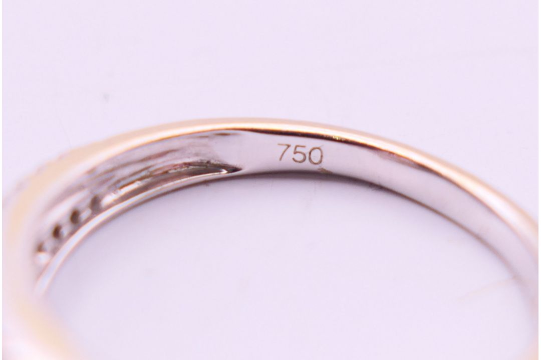 An 18 K white gold and diamond two-row ring. Ring size M. - Image 4 of 5