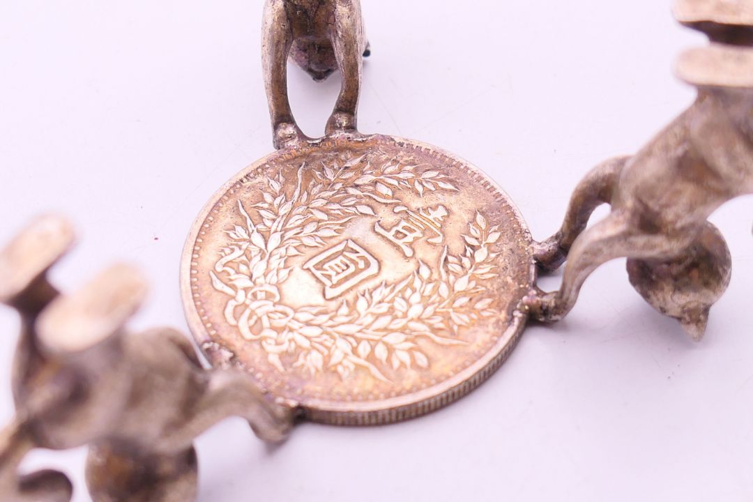 A cat coin stand. 4 cm high. - Image 5 of 5