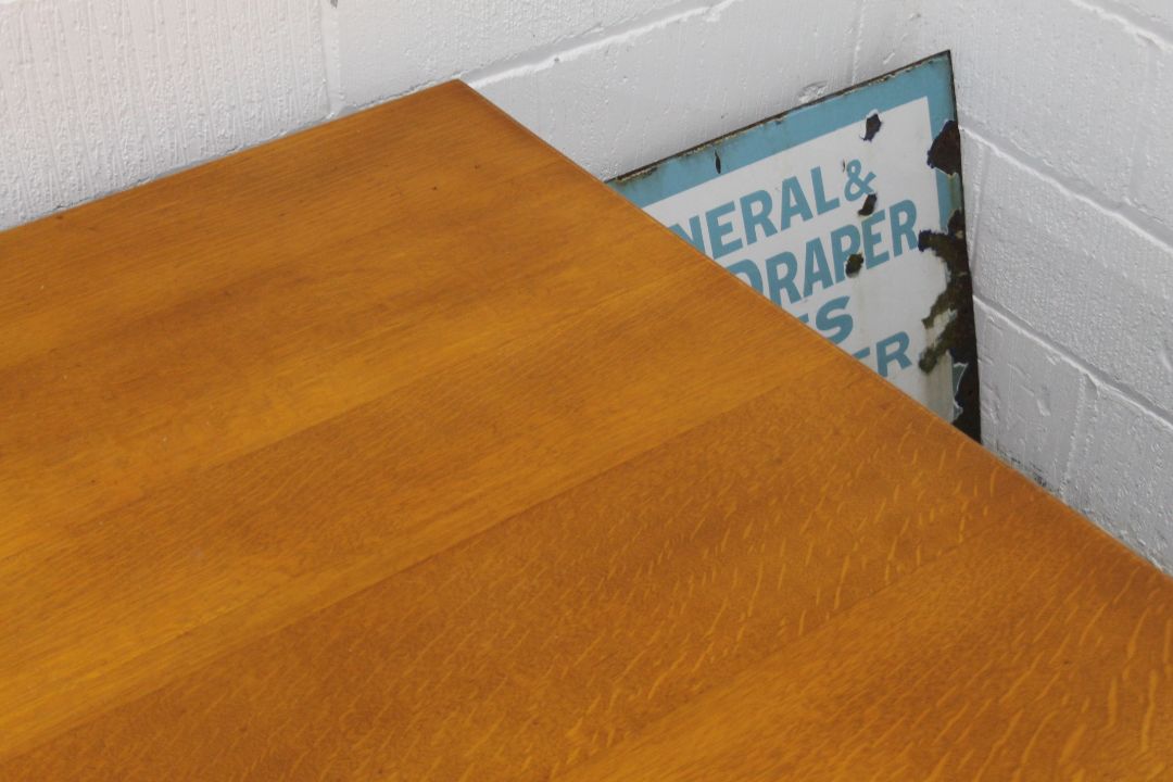 A Victorian oak dining table. 183 x 136 cm. - Image 3 of 5
