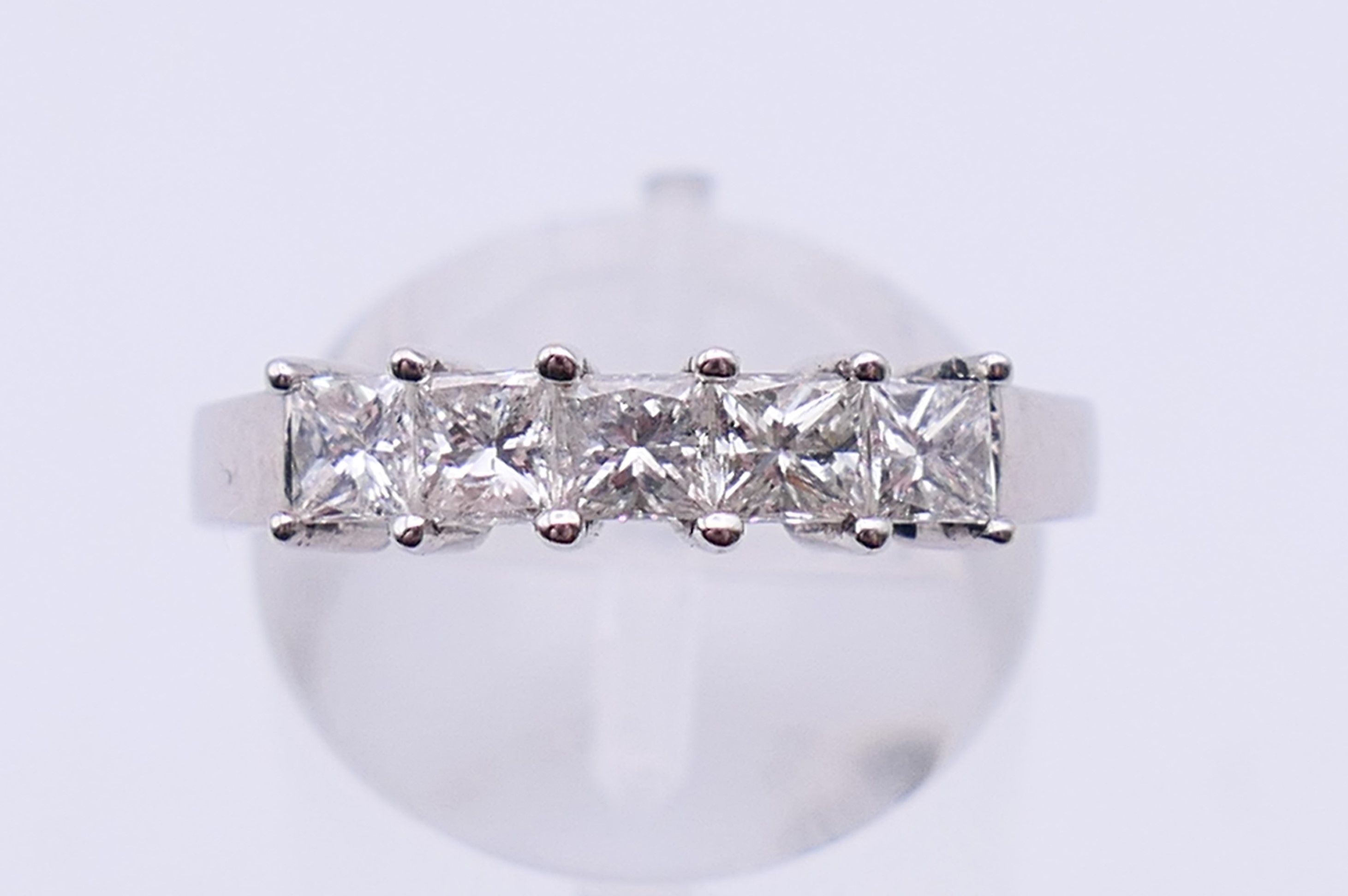 A 14 K white gold five-stone ring. Ring size O. - Image 2 of 6