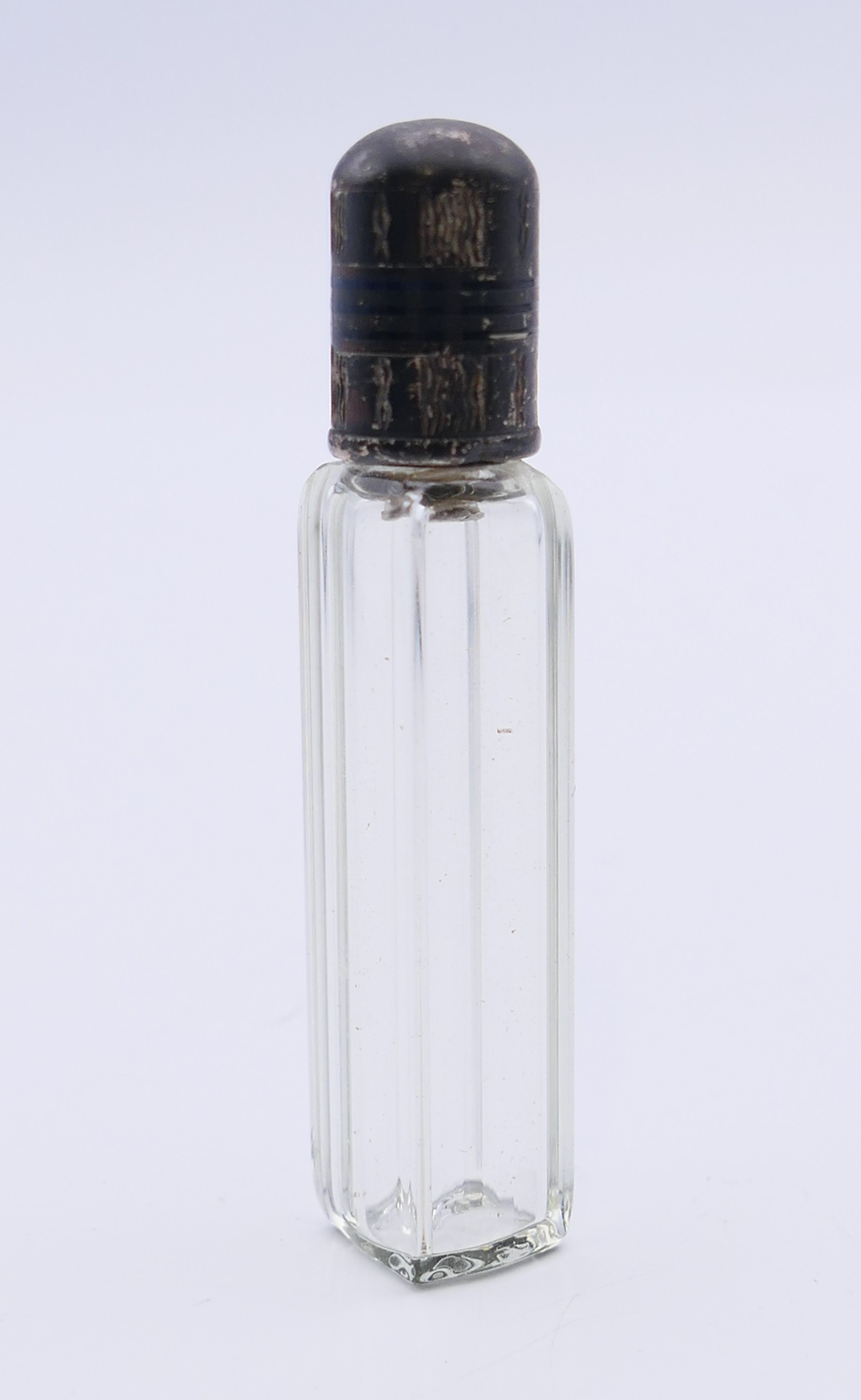 Five mini silver-topped glass scent bottles. The tallest 6.25 cm high. - Image 2 of 7