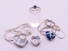 A quantity of various silver jewellery,