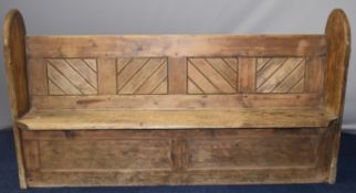 Victorian church pew, 184 x 100 x 41cm