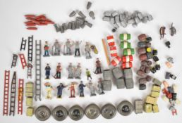 Miniature lead / metal figures and accessories including beer barrels, Esso oil drums etc, tallest