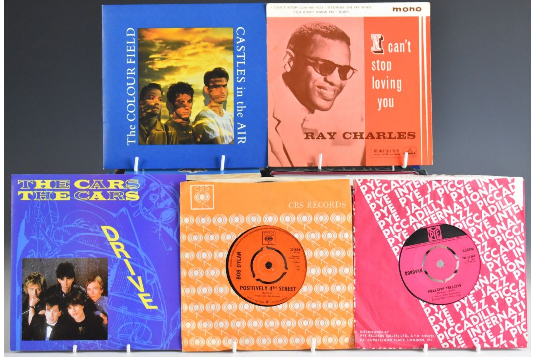 Approximately 300 singles C-E including Dave Dee, Dozy, Beaky, Mick and Tich, Bob Dylan, Donovan, - Image 3 of 4