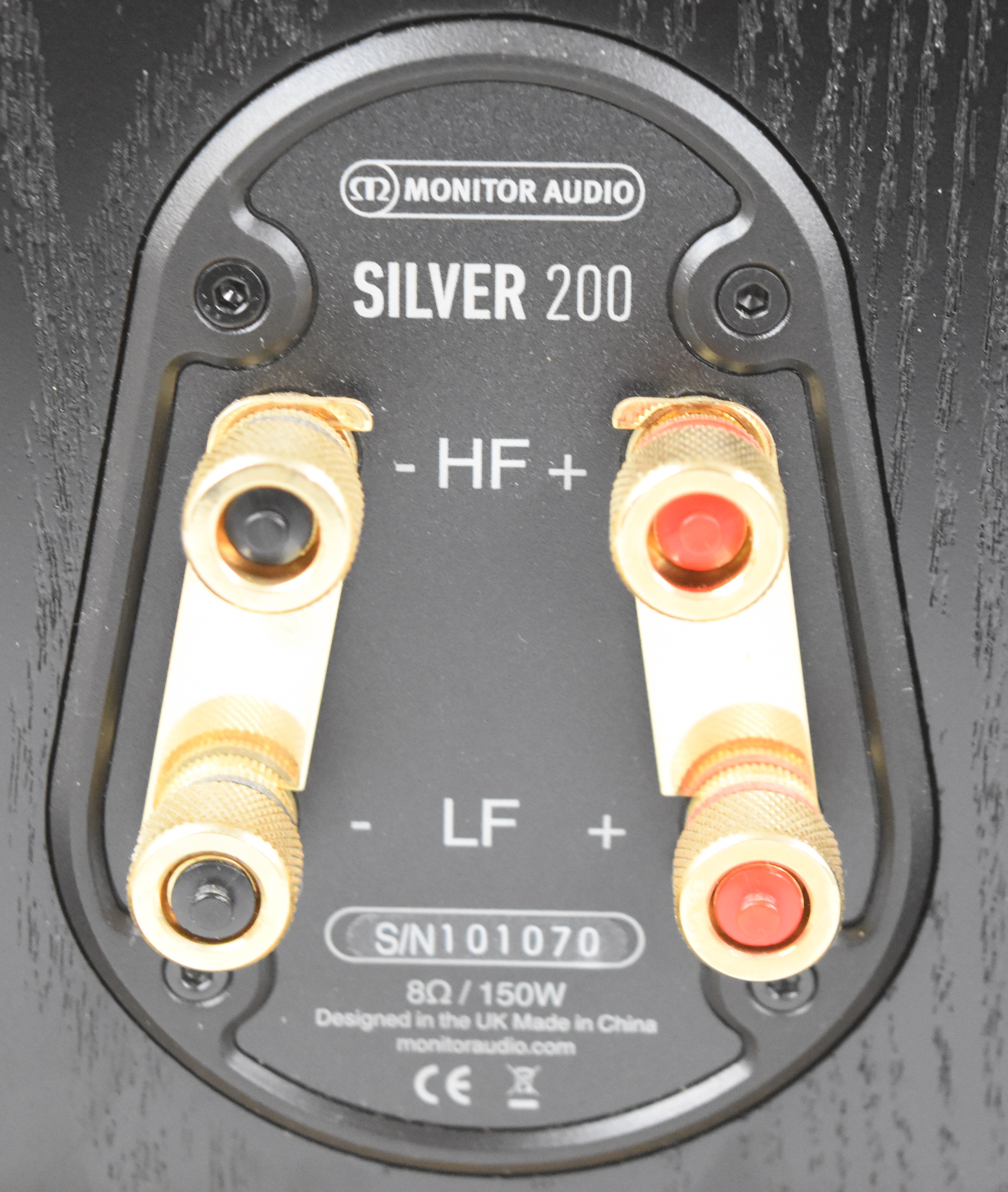A pair of Monitor Audio 200 Silver 200 hifi speakers in dark oak, serial 101070, H89 x D24 x W6.5cm - Image 3 of 4