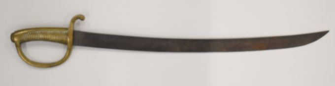 French short sword / briquet with brass hilt and 59cm curved blade. PLEASE NOTE ALL BLADED ITEMS ARE