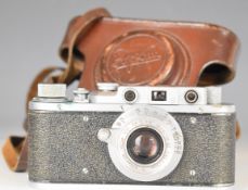 Zorki Ic 35mm rangefinder camera with 1:3.5 f=50mm lens, in leather case