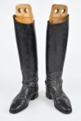 British officer's riding boots with spurs and military issue trees, stamped 17 inside boots