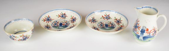First period Worcester tea bowl, two saucers and sparrowbeak jug with Chinoiserie decoration,