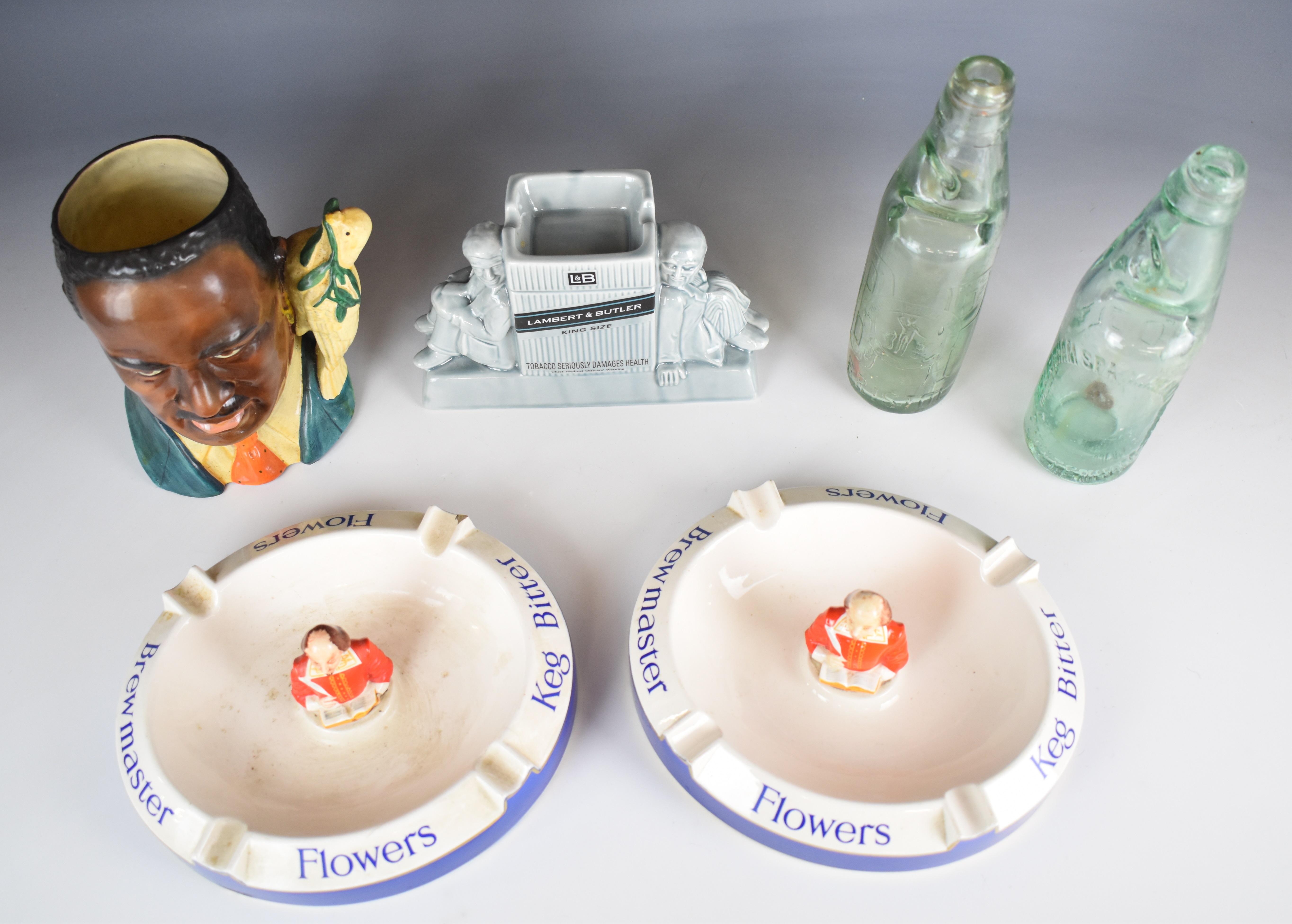 Two Carltonware advertising figural Shakespeare 'Flowers Keg Bitter' ashtrays, Martin Luther King - Image 2 of 5