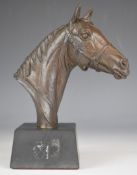 Heredities resin model of the racehorse Arkle by Doris Lindner, height 26cm