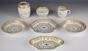 18thC matched set of Caughley / first period Worcester teaware including piece impressed 'Salopian',