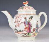 First period Worcester teapot and cover, with Chinoiserie decoration and flower finial, height 14cm