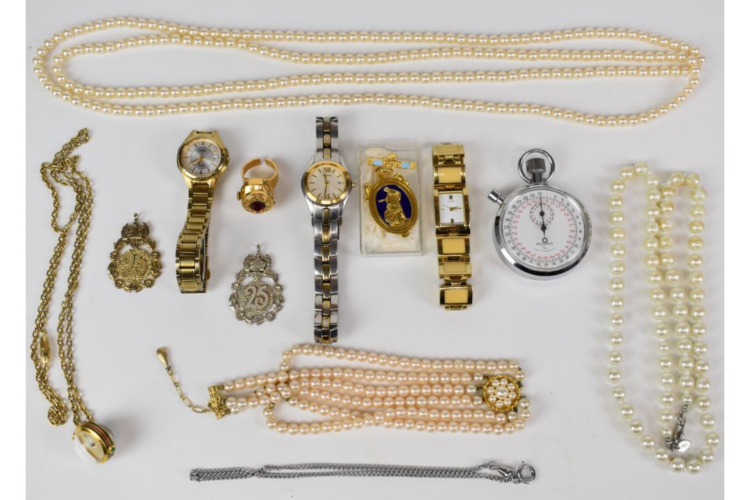 A collection of costume jewellery including Gucci pendant watch, Rocar stopwatch, silver Jubilee - Image 1 of 3