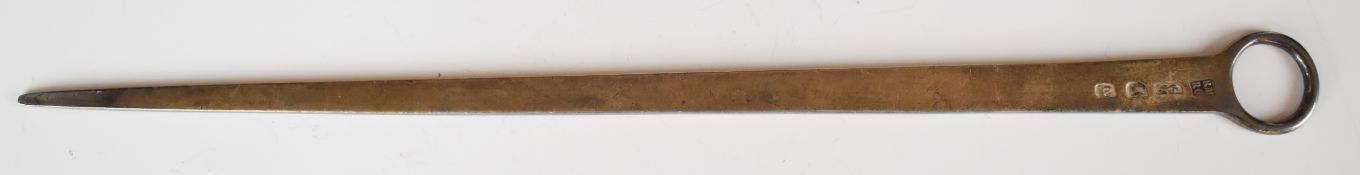 Georgain hallmarked silver meat skewer with loop handle, London 1776, maker Robert Makepeace &