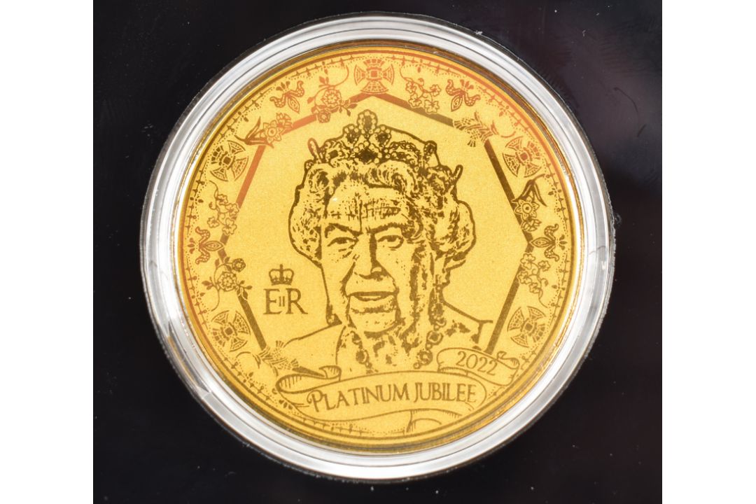 Eight 1/200 oz 999 gold coins and similar, to include Diana, Big Five, In Memoriam and Platinum - Image 5 of 9