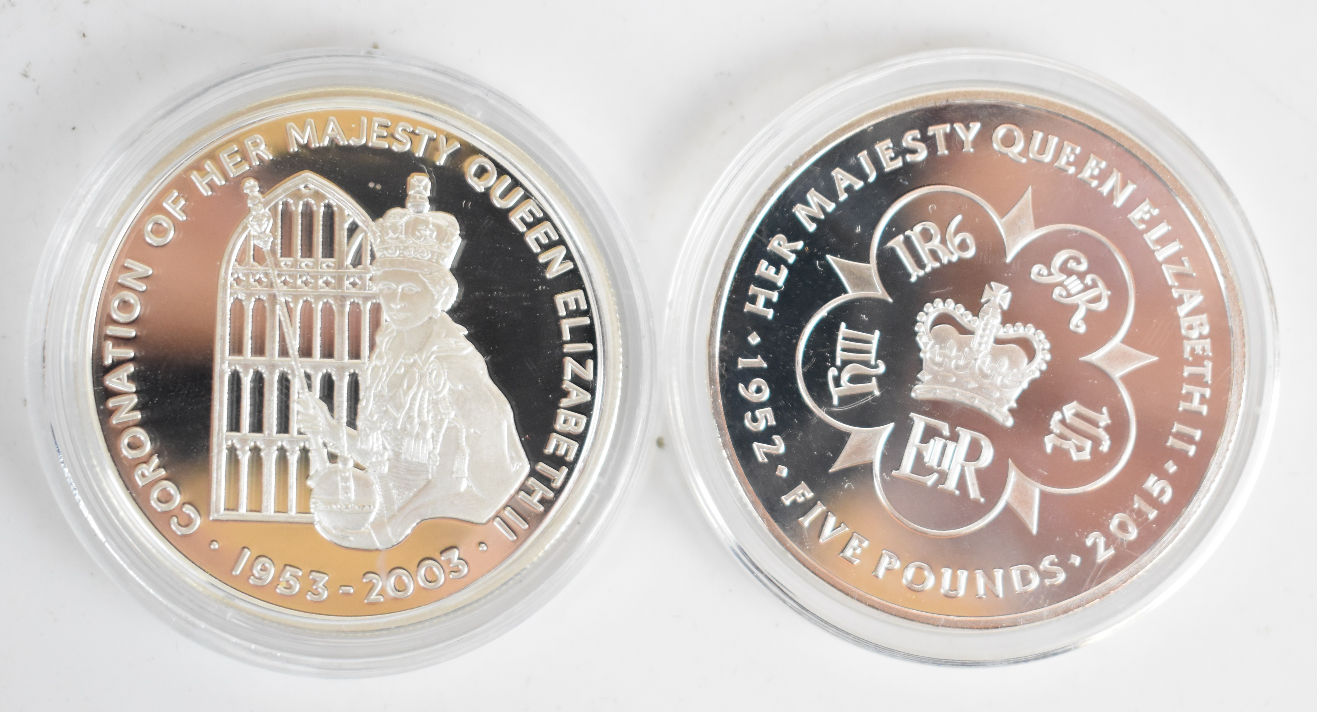 Five various silver crown sized commemorative coins to include 2021 1oz Britannia, 2015 £5, - Image 4 of 4