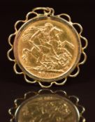1911 George V gold full sovereign in 9ct gold pendant mount, 9.6g