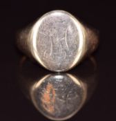 A 9ct rose gold signet ring, Chester 1915, 5g, size N