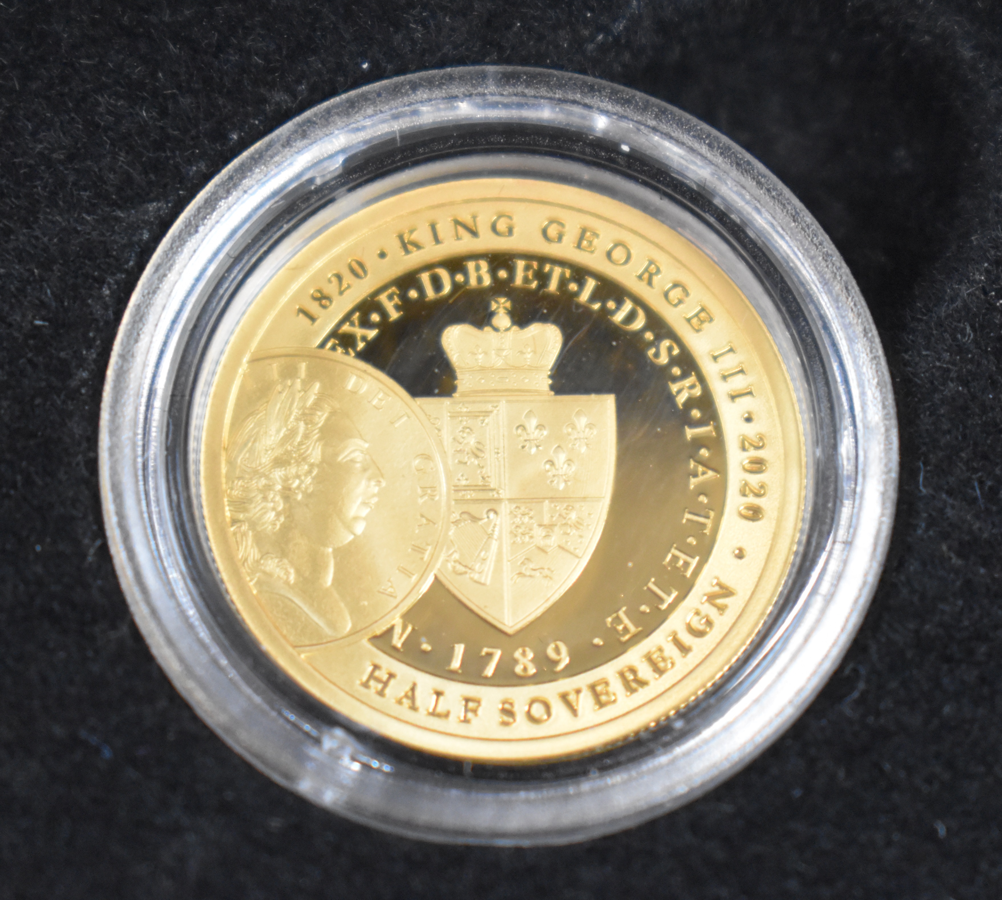 2020 Elizabeth II three coin set of gold proof sovereigns comprising quarter, half and full gold - Image 3 of 4