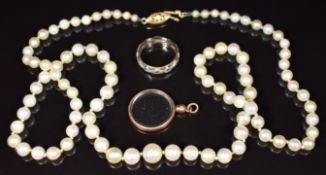 A single strand of cultured pearls with 14k gold clasp, 9ct gold and silver eternity ring and a