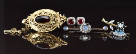 Victorian 9ct gold brooch set with moonstones surrounded by rose cut diamonds, two 9ct gold