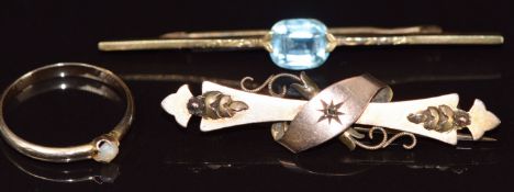 A yellow metal ring set with a pearl, Victorian 9ct gold brooch set with a diamond (Chester 1900)