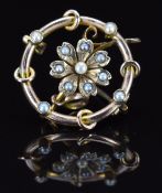 Edwardian 9ct gold brooch in the form of a flower set with seed pearls, 2.9g, 2.2cm
