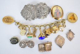 A collection of jewellery including vintage 1940's charm bracelet, Mizpah brooch, mourning brooch,