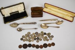 Cased hallmarked silver teaspoon, souvenir spoon with lion finial, spoon marked 800, weight of these