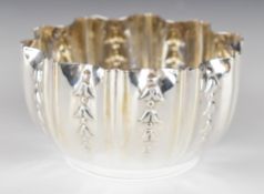 Victorian hallmarked silver sugar bowl with crimped edge and embossed decoration, Sheffield 1896,