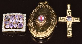 Three 9ct gold pendants set with amethysts, 10.2g