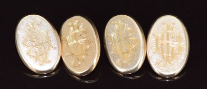 A pair of 9ct gold cufflinks, 14.6g