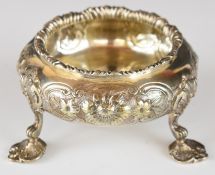 Victorian hallmarked silver open salt raised on three feet, London 1846, maker Henry Holland,