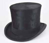 Thomas Townend & Co. black top hat, 19.5 x 16cm