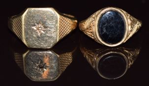 Two 9ct gold signet rings, one set with onyx and one a diamond, 7.6g, size X & S