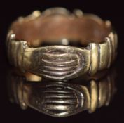 A 9ct gold fede gimmel ring, 4.3g, size P