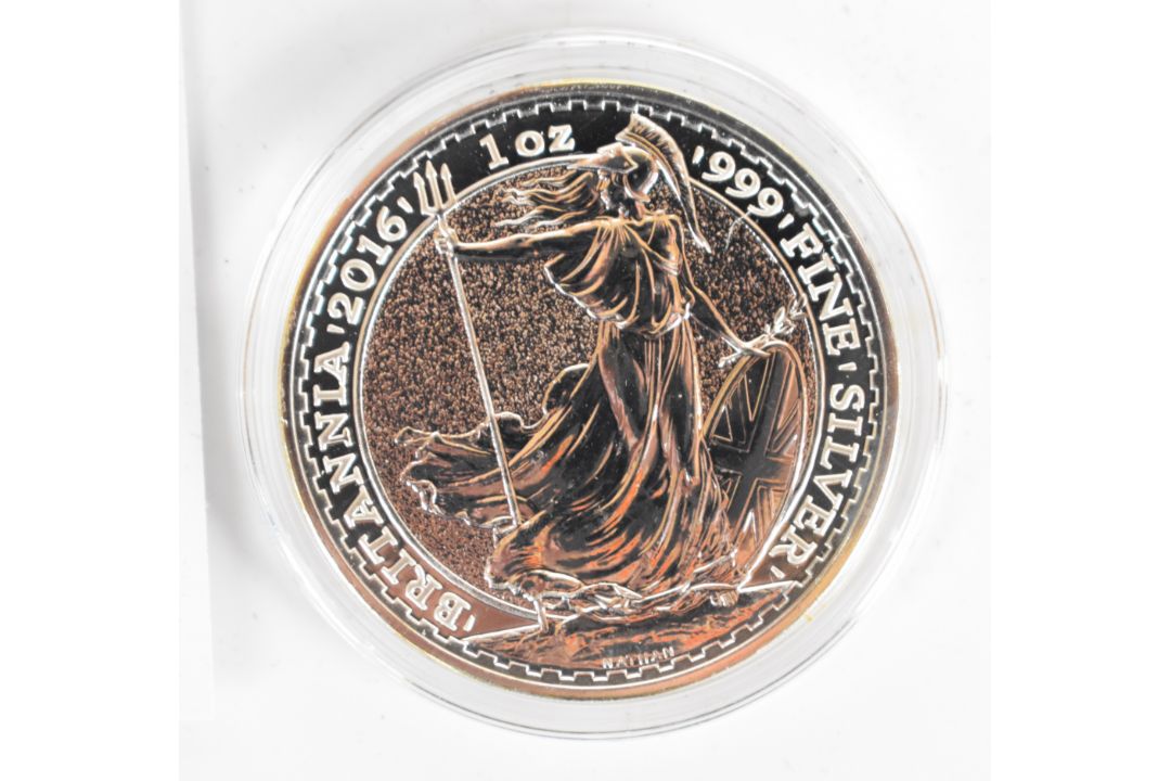 Three Royal Mint and Jubilee Mint silver Britannia coins, with certificates - Image 4 of 4