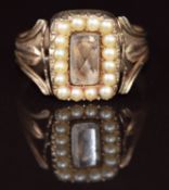 Georgian gold swivel mourning ring set with hair and seed pearls, verso enamel reading 'In Memory of