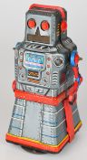 Japanese clockwork tinplate robot by Yoshiya (KO Toys), height 17cm.